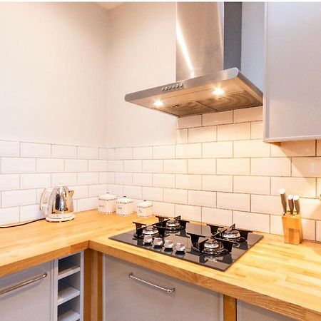 New Town Apartment With Castle View إدنبرة المظهر الخارجي الصورة